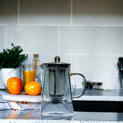 Smoke Black Borosilicate Glass Teapot – Elegant 550ml Heat-Resistant Tea Brewer with Strainer