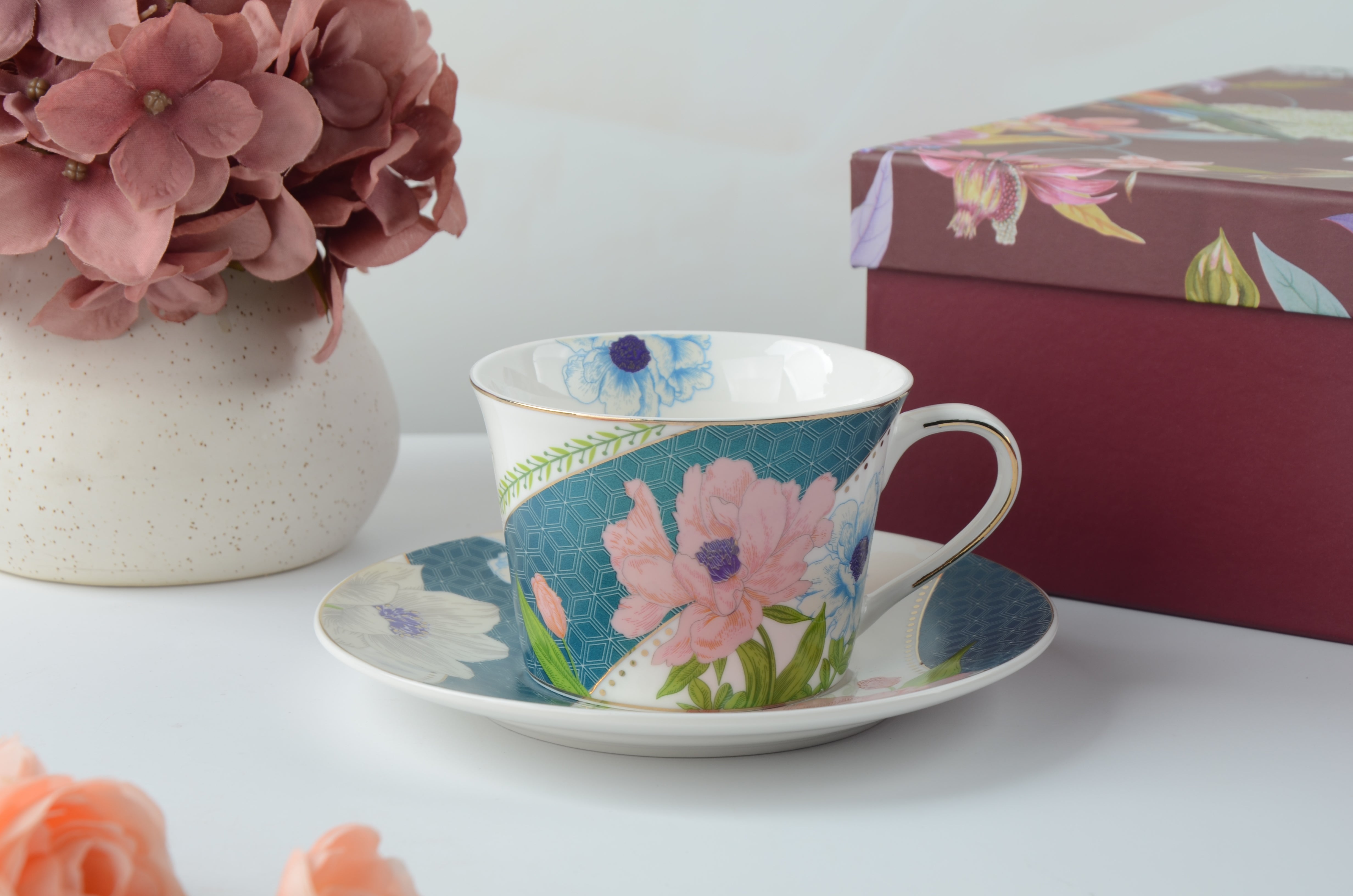 GV2260 – 12-Piece Fine Porcelain Tea Cup & Saucer Set | Lightweight A-Grade Ceramic with Floral HD Decal & Gold Line | 220 ml | Elegant Gift Box Packaging