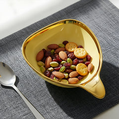 Luxury Cream Triangular Ceramic Serving Bowl – Gold Rim & Hook Handle, 19cm Deep Dish